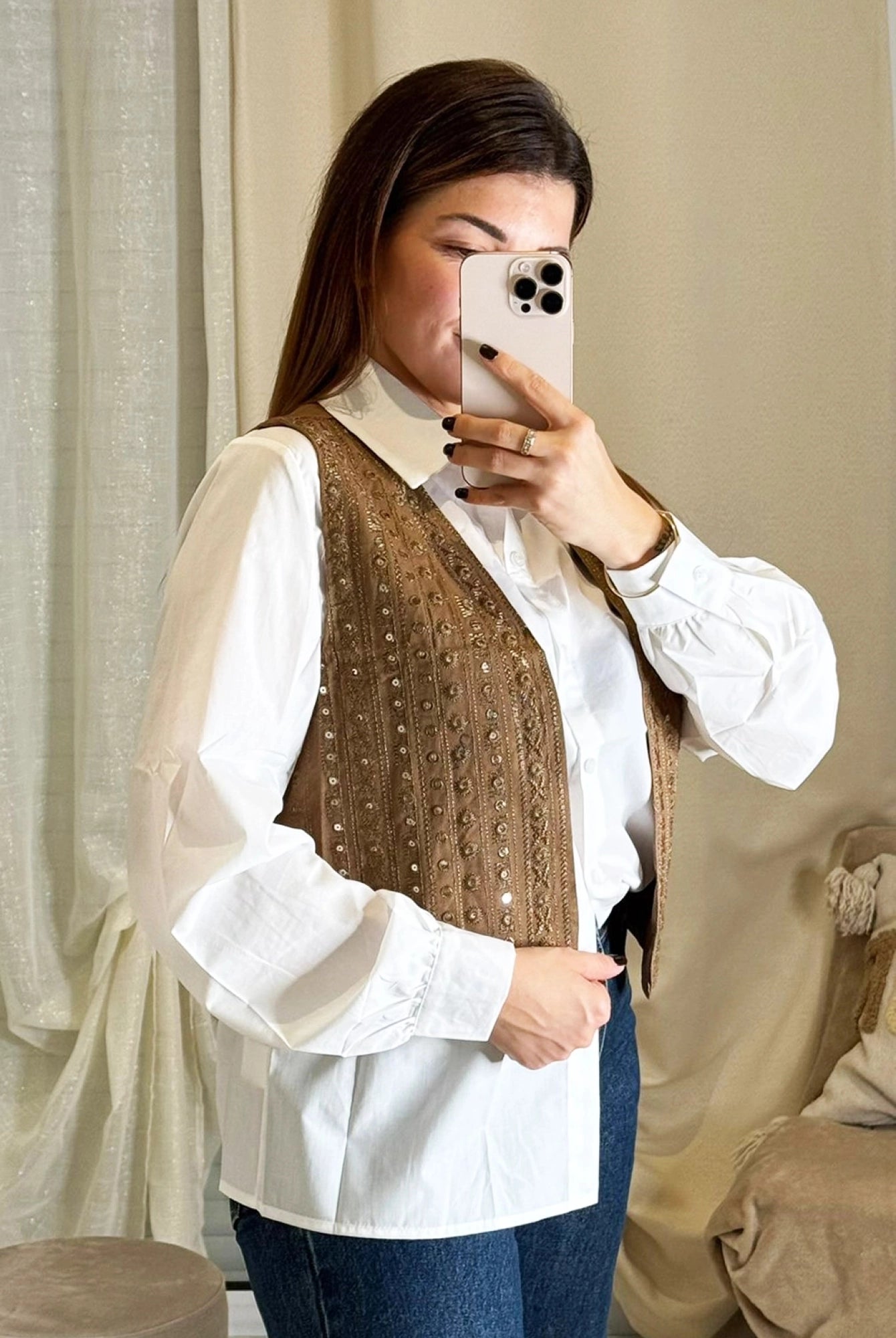 Nina - Ensemble 2 Pièces Gilet Brodé Perles + Chemise Blanche